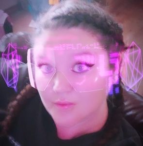 Meet your Posher, Heatherene